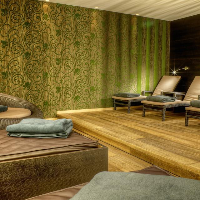 Alpenparks Hotel & Apartment Taxacher Hotel vanaf €1012,00!