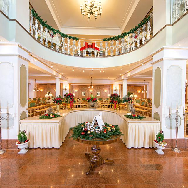 Grand Hotel Zell Am See vanaf € 1282,00!