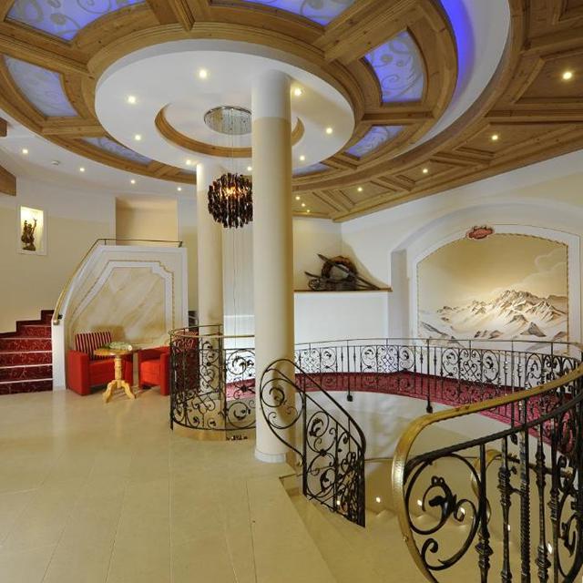 Hotel Alpina Ischgl vanaf €1286,00!