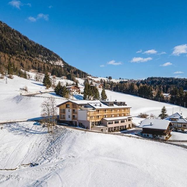 Hotel La Cort My Dollhouse Adults Only vanaf € 1608,00!