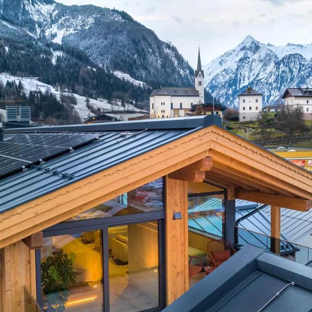 People's Hotel vanaf € 484,00!